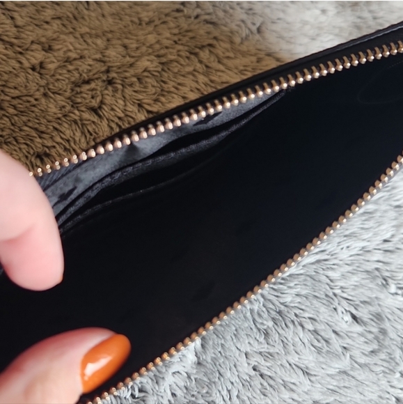 Kate Spade Staci Medium L-Zip Wristlet Wallet Black Saffiano Leather NWOT - Picture 7 of 11